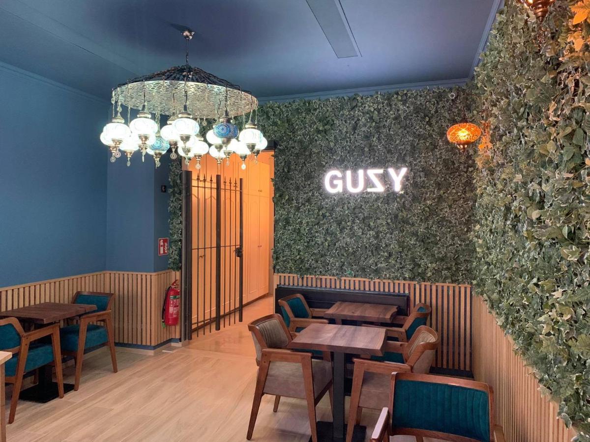 Hotel Guzy Lier Exterior foto